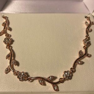 Rose Gold Flower Necklace